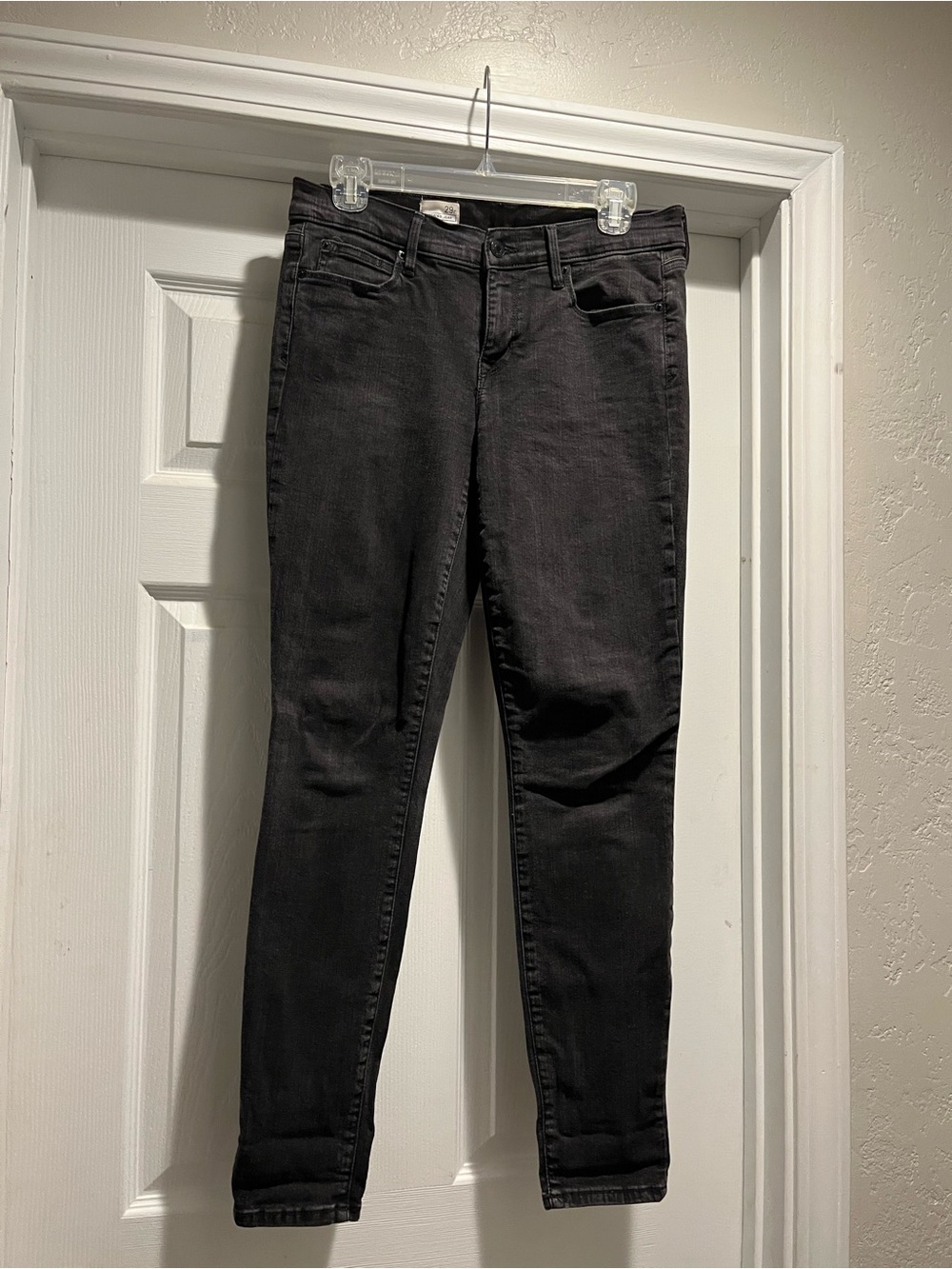 GAP Women’s Black Skinny Jeans